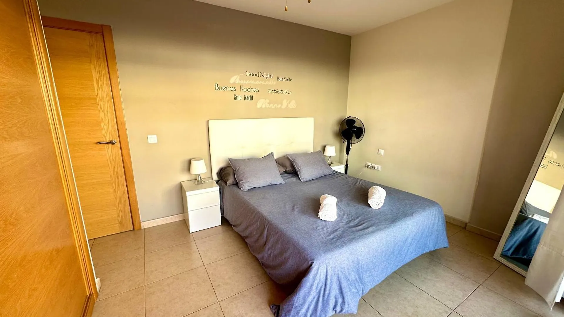 Charming 3 Bedroom Apartment Playa de San Juan  Spagna